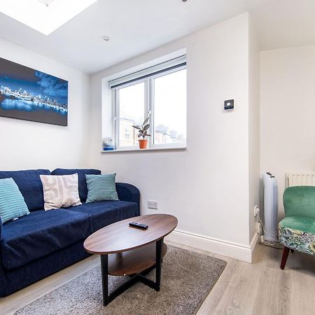 Cosy Underground Oasis: Central London Gateway Exterior photo
